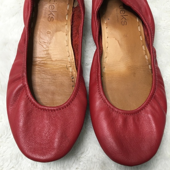 Tieks Red Leather Round Toe Flats Sise 8 - Picture 8 of 13